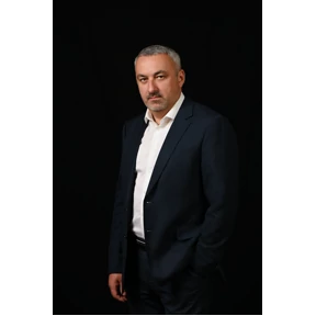 Брицун — стикер для MAX
