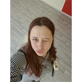 ну я — стикер для MAX