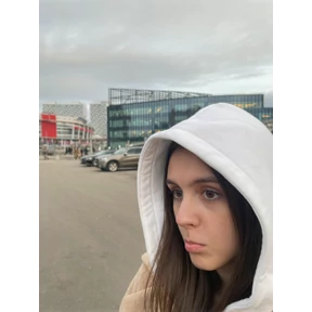 Кякё — стикер для MAX