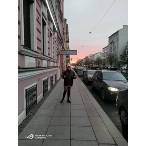 Катюша — стикер для MAX
