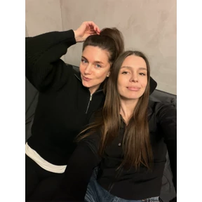 Миумиу — стикер для MAX