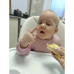 Блбл — стикер для MAX