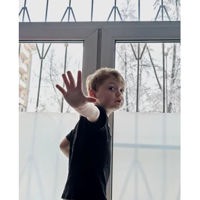 Нью — стикер для MAX