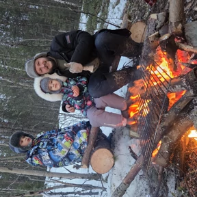 Макс — стикер для MAX