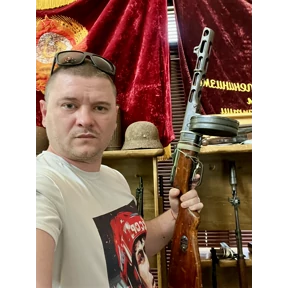 Вит — стикер для MAX