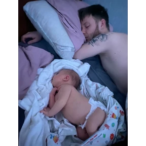 Доча — стикер для MAX