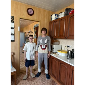 Семья — стикер для MAX