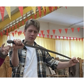 Слава — стикер для MAX