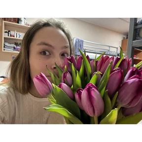 Алиса и Алмаз! — стикер для MAX