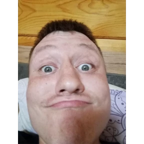 Ято — стикер для MAX