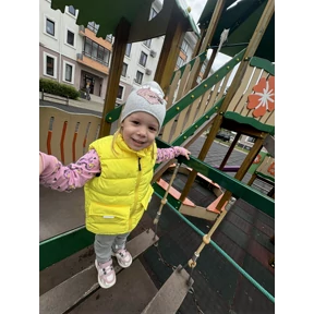 Доча — стикер для MAX