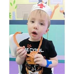 Мои — стикер для MAX