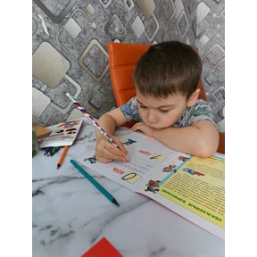 Мои — стикер для MAX