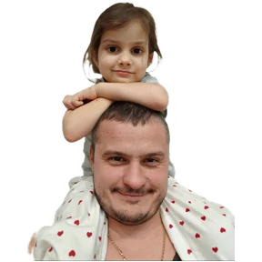 Второй — стикер для MAX