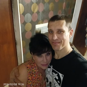 Семья — стикер для MAX