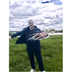 Эмодзи — стикер для MAX