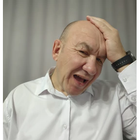 ЯЯЯ — стикер для MAX