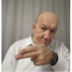 ЯЯЯ — стикер для MAX