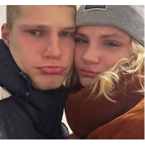 Ам ам — стикер для MAX