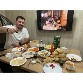 Саро — стикер для MAX