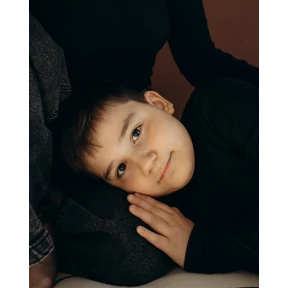Мы — стикер для MAX