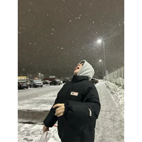 кисюня — стикер для MAX
