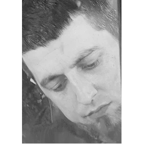 Иув — стикер для MAX