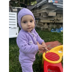 Аня — стикер для MAX