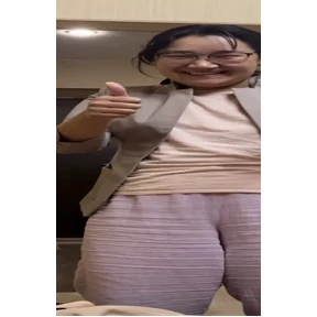 Мы — стикер для MAX