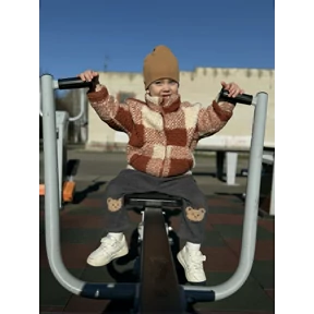 Дети — стикер для MAX