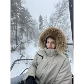 Мы — стикер для MAX