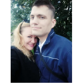 Мы — стикер для MAX