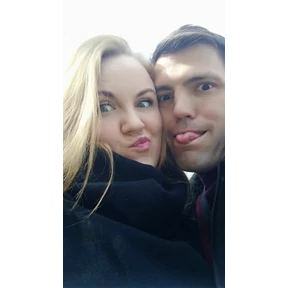 Мы — стикер для MAX