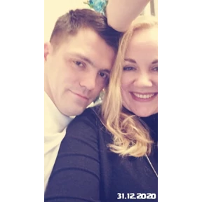 Мы — стикер для MAX