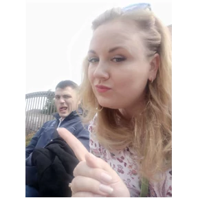 Мы — стикер для MAX