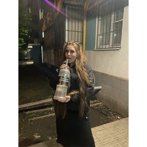 Писюн — стикер для MAX
