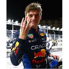 F1 — стикер для MAX