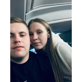 Мы — стикер для MAX