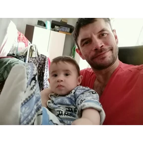 Семья — стикер для MAX