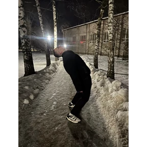КС — стикер для MAX