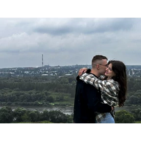 КС — стикер для MAX