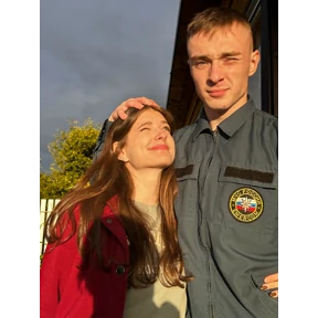 КС — стикер для MAX