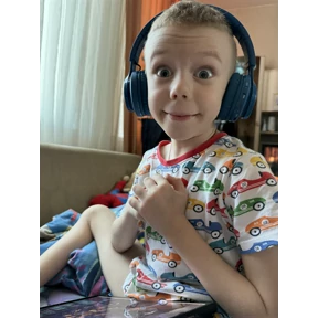 Сын — стикер для MAX