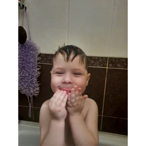 Мы — стикер для MAX