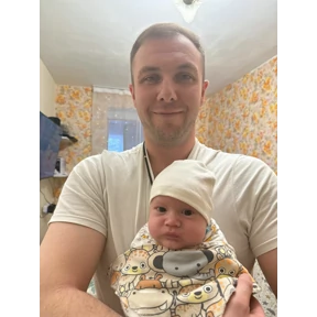 Семья — стикер для MAX
