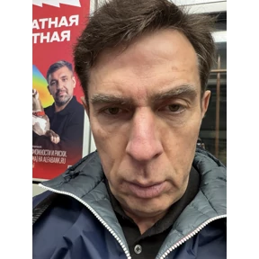 Это я — стикер для MAX