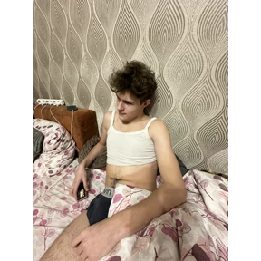 привет — стикер для MAX