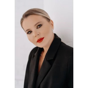 Me — стикер для MAX