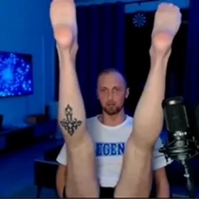 Зубарев — стикер для MAX