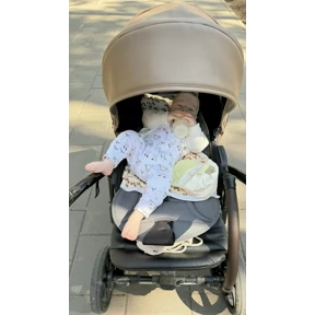 Эмир — стикер для MAX